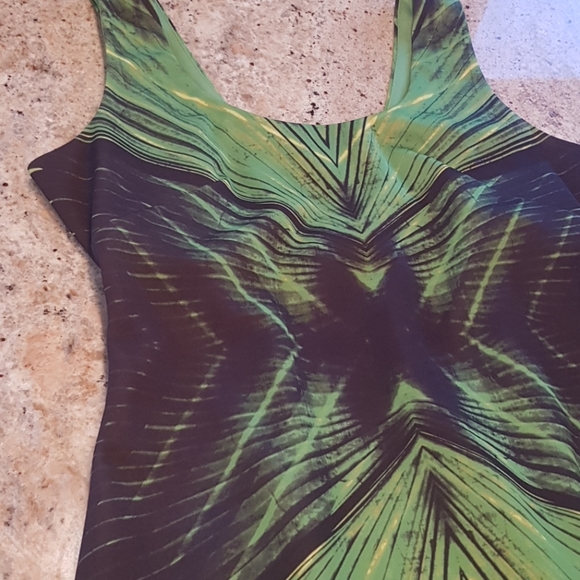 💚 Fabulous green Muse dress - Picture 4 of 8